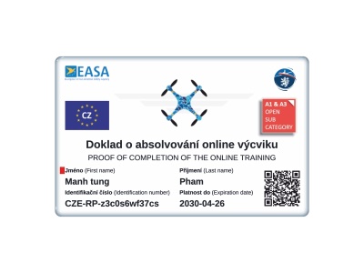 Zakázková samolepka - doklad o absolvování 85,6x53,98